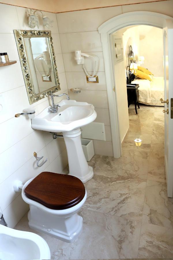 Palazzo Castiglione Bed & Breakfast Gallipoli Ngoại thất bức ảnh